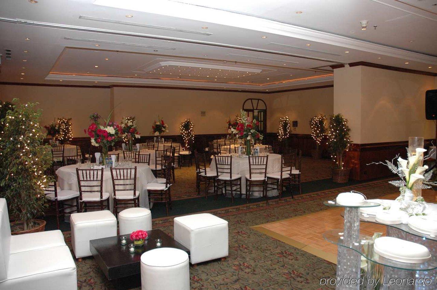 Ambassador Suites Caracas Restaurant photo